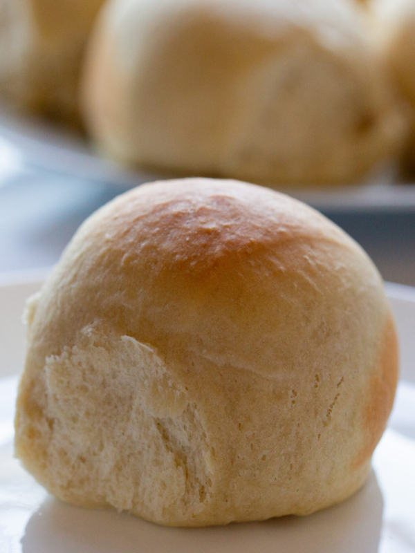 לחמניות אישיות רכות (Dinner Rolls)